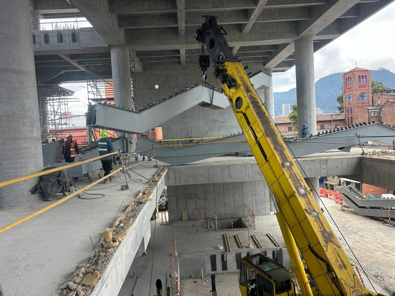 Montaje de estructuras metálicas